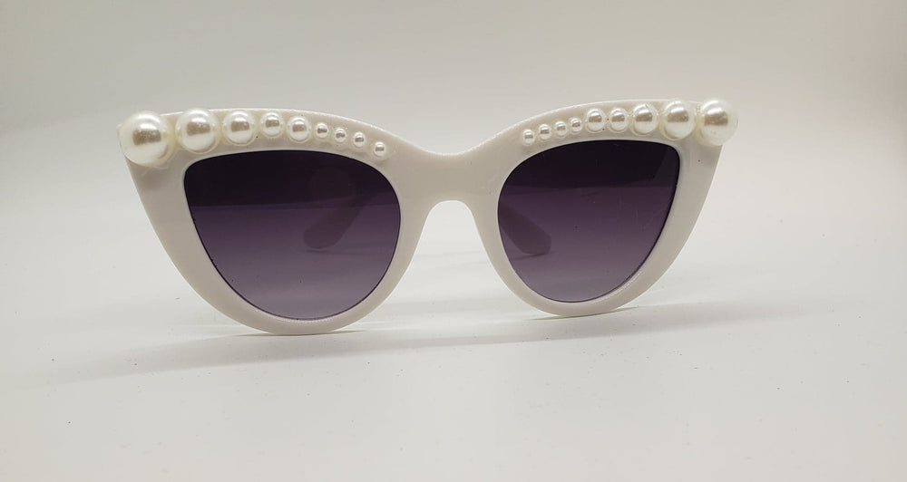 Vintage Retro Women Cat eye Sunglasses White Pearl Trim